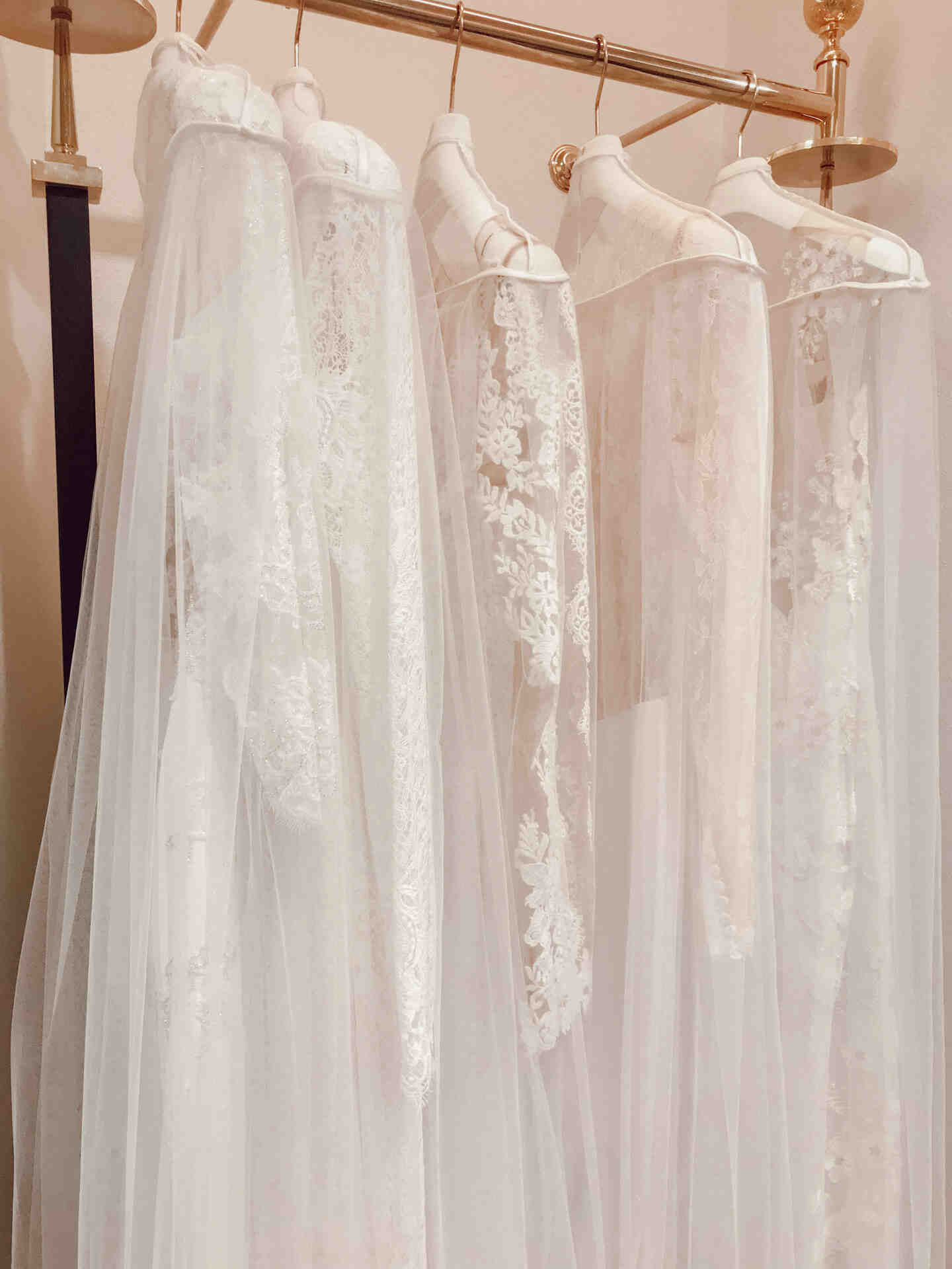 Où acheter des robes de mariée pas chères à Paris?